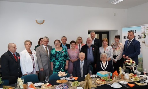 Zdjęcie do Od złota do żelaza, czyli przepis na miłość,  kt&oacute;ra przetrwa dekady
